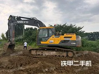 VOLVO EC240CL — из Китая