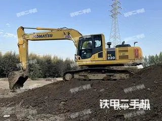 KOMATSU PC220-8M0 — из Китая