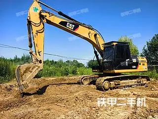 CATERPILLAR 323D2L — из Китая