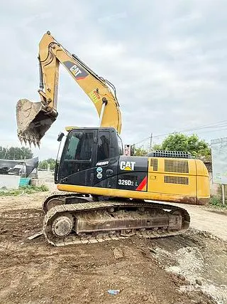 CATERPILLAR CAT®326 — из Китая