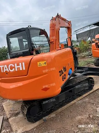 HITACHI ZX60C-5A — из Китая