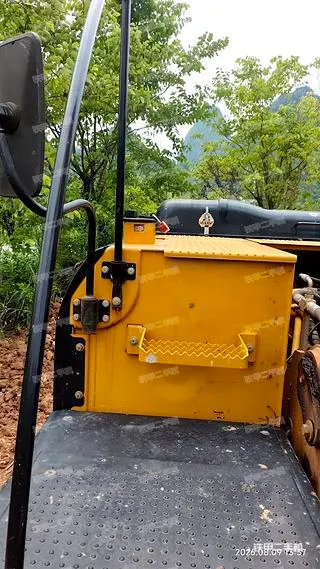 CATERPILLAR 320D2-GC — из Китая