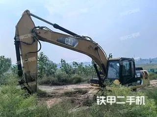 CATERPILLAR 320D2 — из Китая