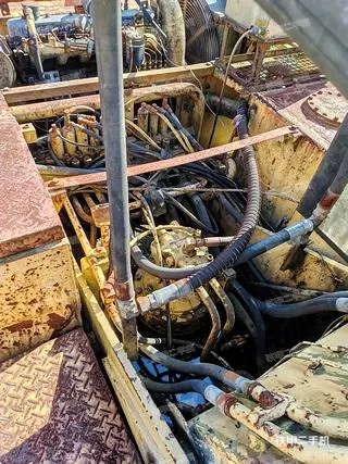 CATERPILLAR 320B — из Китая