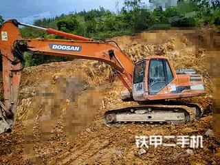 DOOSAN DH215-9E — из Китая