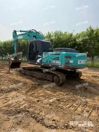 KOBELCO SK260LC-10 — из Китая