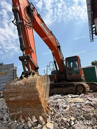 DOOSAN DX225LC-9C — из Китая