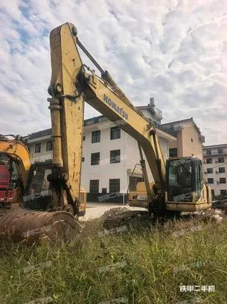 KOMATSU PC220-8 — из Китая