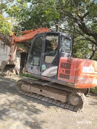 Hitachi ZX70-5A — из Китая