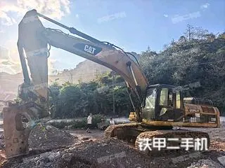 Caterpillar 330D — из Китая