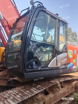 Hitachi ZX200-5A — из Китая
