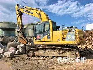 Komatsu PC200-8M0 — из Китая