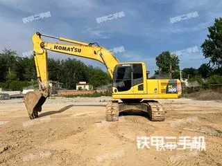 Komatsu PC200LC-8M0 — из Китая