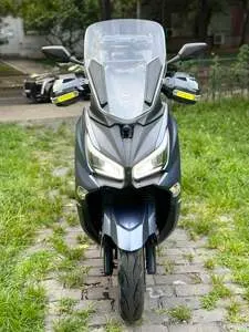 SYM JOYMAX Z 300 — из Китая