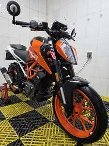 KTM R2R 390 DUKE 2018 — 19 000 км, Китай — под ключ — фото 1