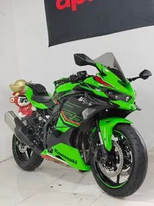 KAWASAKI ZX-4RR — из Китая
