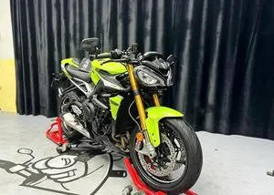 TRIUMPH STREET TRIPLE 765 MOTO2 EDITION — из Китая