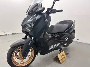 YAMAHA XMAX — 25 767 км, Китай — под ключ — фото 1