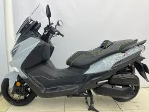 SYM JOYMAX Z 300 — из Китая