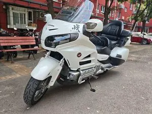 HONDA GL1800 — из Китая