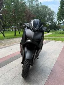 YAMAHA XMAX TECH MAX — из Китая