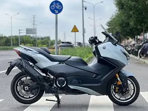 YAMAHA TMAX 560 TECH MAX — из Китая