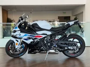 BMW S 1000 RR M — из Китая