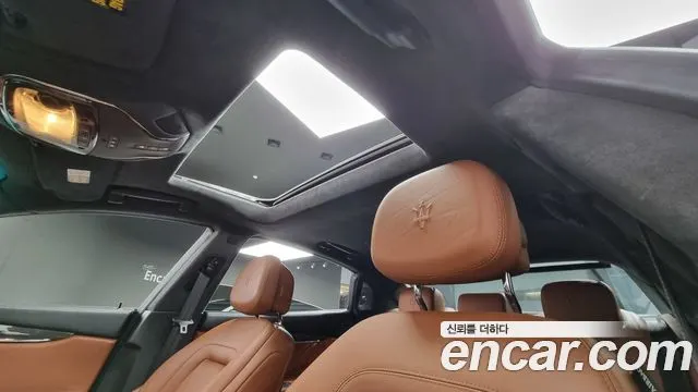 MASERATI QUATTROPORTE 2014 — 136 491 км, коричневый, Корея — под ключ — фото 11