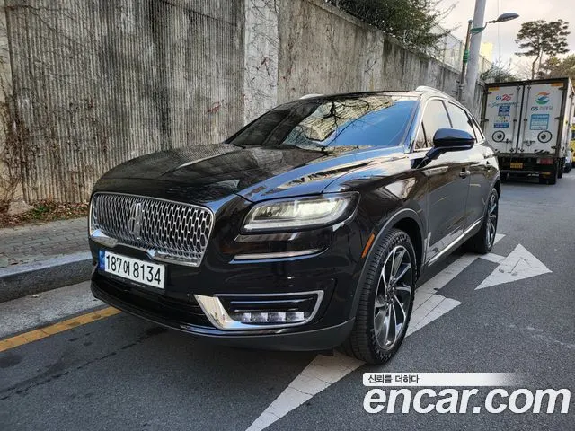 LINCOLN NAUTILUS 2020