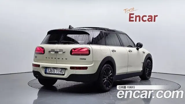 MINI COOPER CLUBMAN 2021 — 17 569 км, белый-перламутр, Корея — под ключ — фото 2