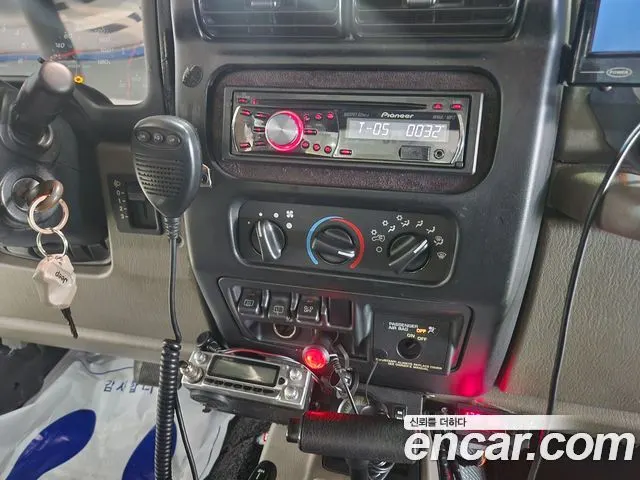 JEEP WRANGLER 2003 — 85 000 км, тёмно-зелёный, Корея — под ключ — фото 11
