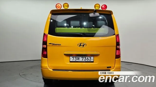 HYUNDAI GRAND STAREX 2019 — 167 976 км, жёлтый, Корея — под ключ — фото 4