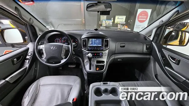HYUNDAI GRAND STAREX 2019 — 167 976 км, жёлтый, Корея — под ключ — фото 7