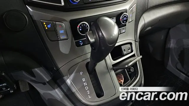 HYUNDAI GRAND STAREX 2019 — 167 976 км, жёлтый, Корея — под ключ — фото 9