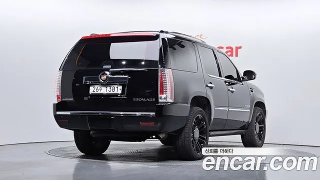 CADILLAC ESCALADE 2013 — 187 054 км, чёрный, Корея — под ключ — фото 2