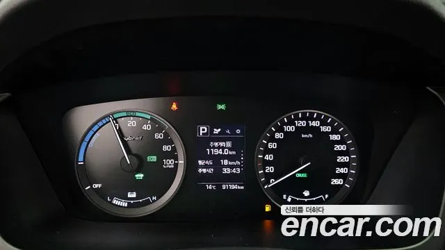 HYUNDAI SONATA HYBRID 2017 — 91 194 км, белый, Корея — под ключ — фото 8