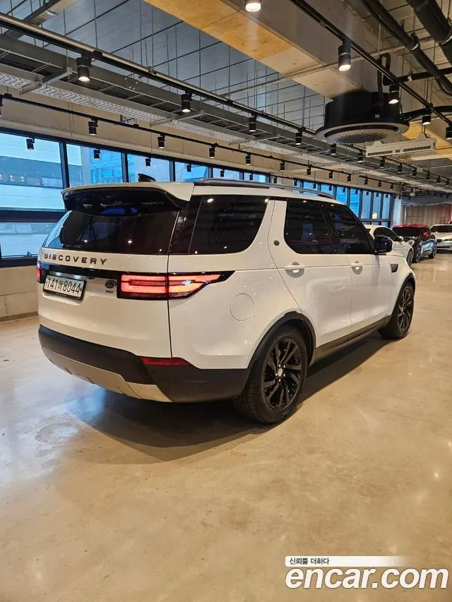 LAND ROVER DISCOVERY 5 2017 — 90 000 км, белый, Корея — под ключ — фото 6