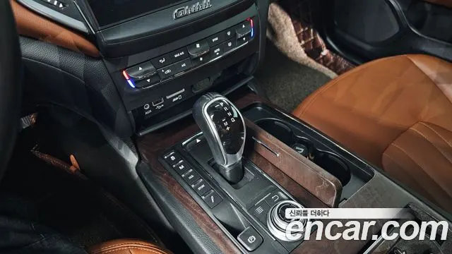 MASERATI GHIBLI 2018 — 85 516 км, белый, Корея — под ключ — фото 9