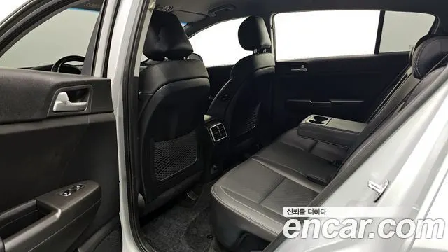KIA SPORTAGE THE BOLD 2019 — 59 206 км, серебристый, Корея — под ключ — фото 12
