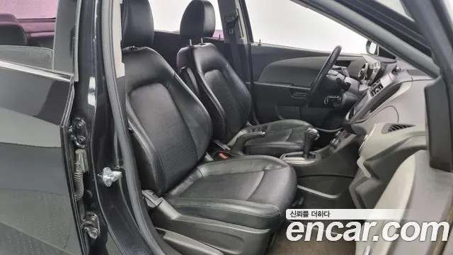 CHEVROLET AVEO SEDAN 2016 — 227 267 км, чёрный, Корея — под ключ — фото 10