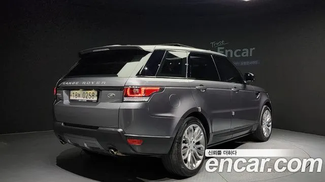 LAND ROVER RANGE ROVER SPORT (2 ПОК.) 2016 — 130 066 км, серый, Корея — под ключ — фото 2