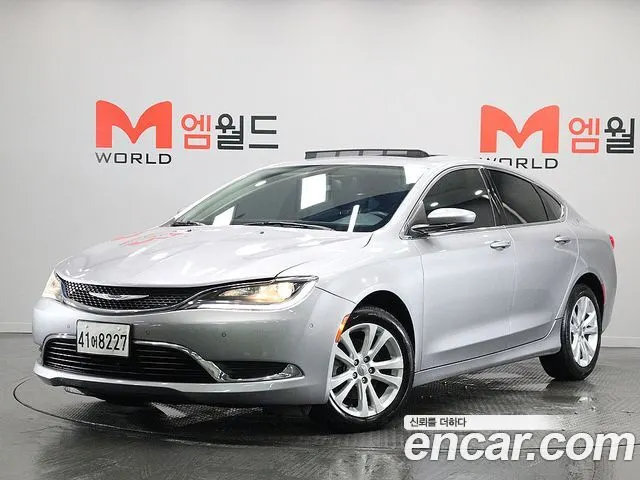 CHRYSLER 200 2015