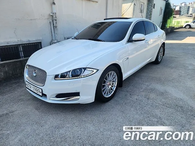 JAGUAR NEW XF 2014