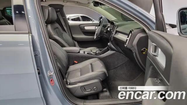 VOLVO XC40 2021 — 53 191 км, светло-серебристый, Корея — под ключ — фото 10