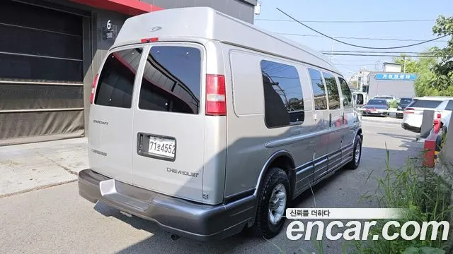 CHEVROLET EXPRESS VAN 2006 — 93 535 км, серебристо-серый, Корея — под ключ — фото 2