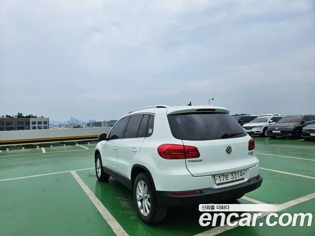 VOLKSWAGEN TIGUAN 2014 — 292 000 км, Корея — под ключ — фото 4