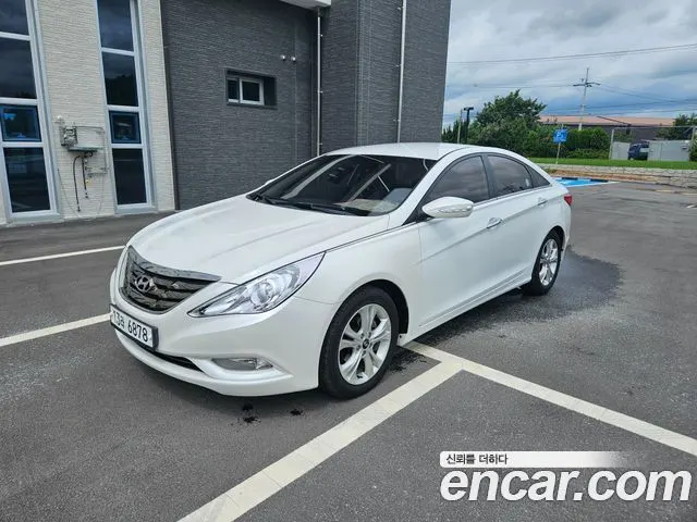 HYUNDAI SONATA 2011 — 99 000 км, белый, Корея — под ключ — фото 2