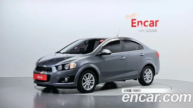 CHEVROLET AVEO SEDAN 2015 — 84 254 км, серый, Корея — под ключ — фото 1