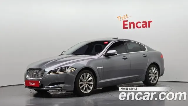 JAGUAR NEW XF 2013
