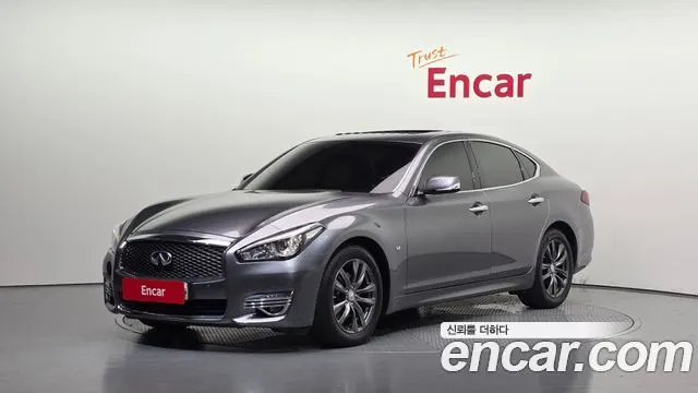 INFINITI Q70 2016